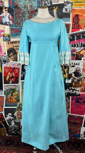 Vtg 60s blue white lace - blue,